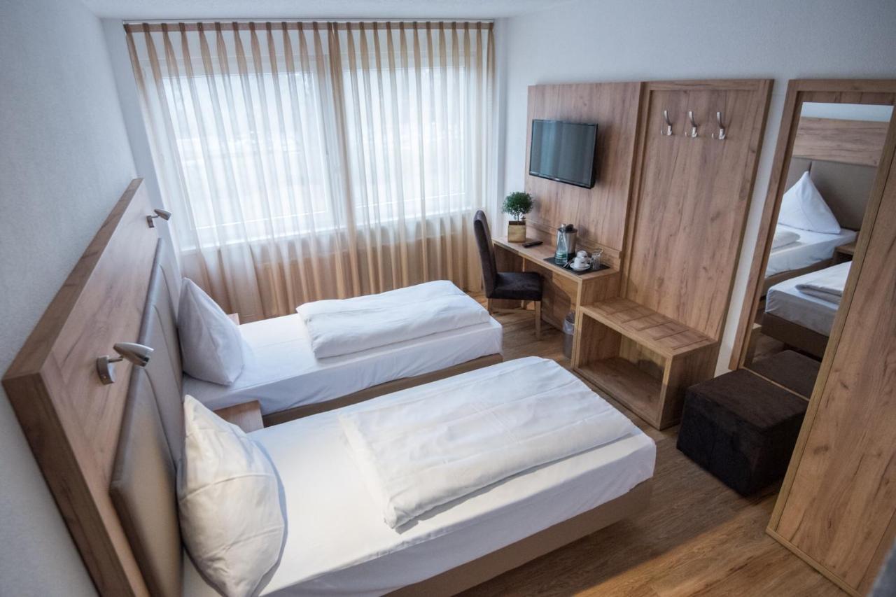 Hotel Leo Егенщайн-Леополдсхафен Екстериор снимка